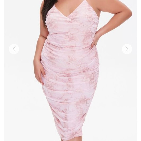 Plus Size Cloud Wash Ruched Bodycon Dress - Picture 3 of 4